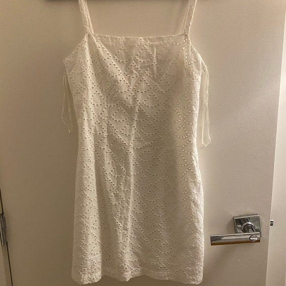 Urban Outfitters Eyelet Lace Minidress NWT - Picture 1 of 4